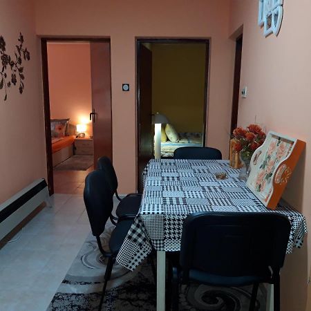 Apartment Nela Ni Buitenkant foto